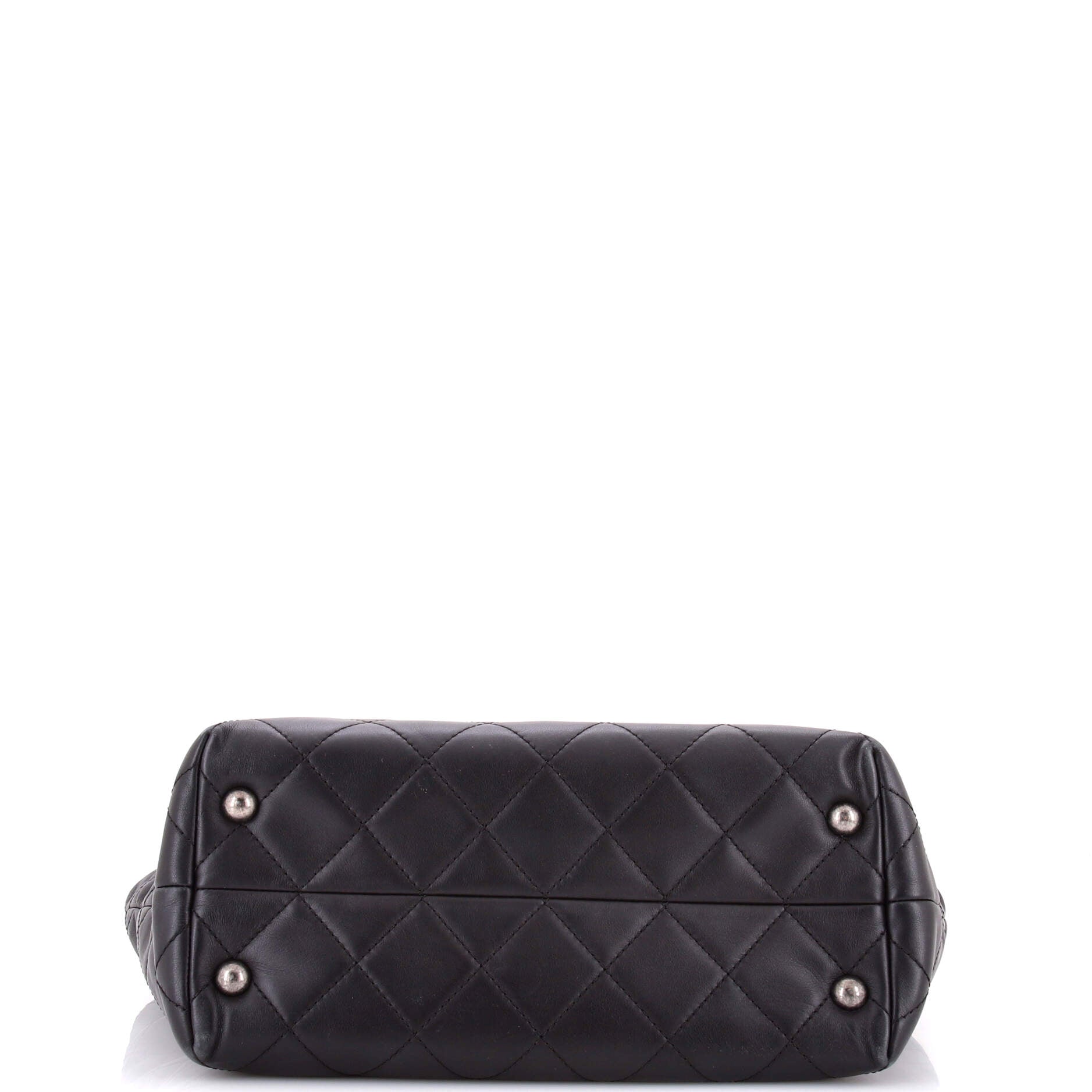 Shopping In Chains Tote Quilted Calfskin Large