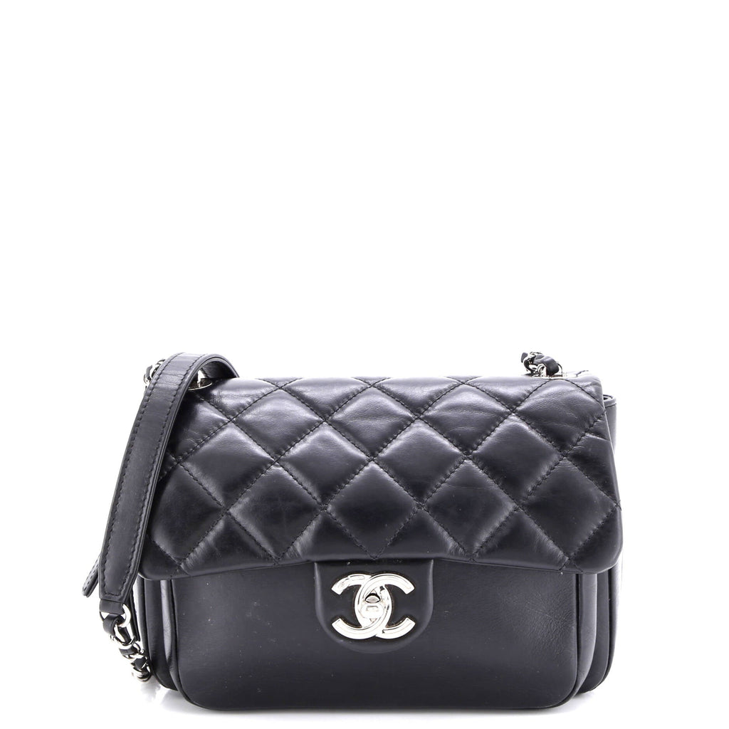 Express Zip Around CC Flap Bag Quilted Calfskin Small