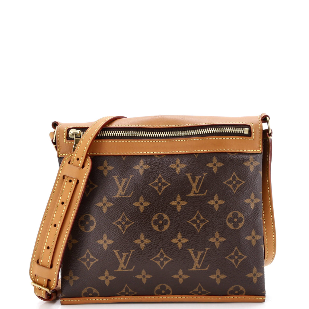 Saumur Messenger Bag Monogram Canvas PM