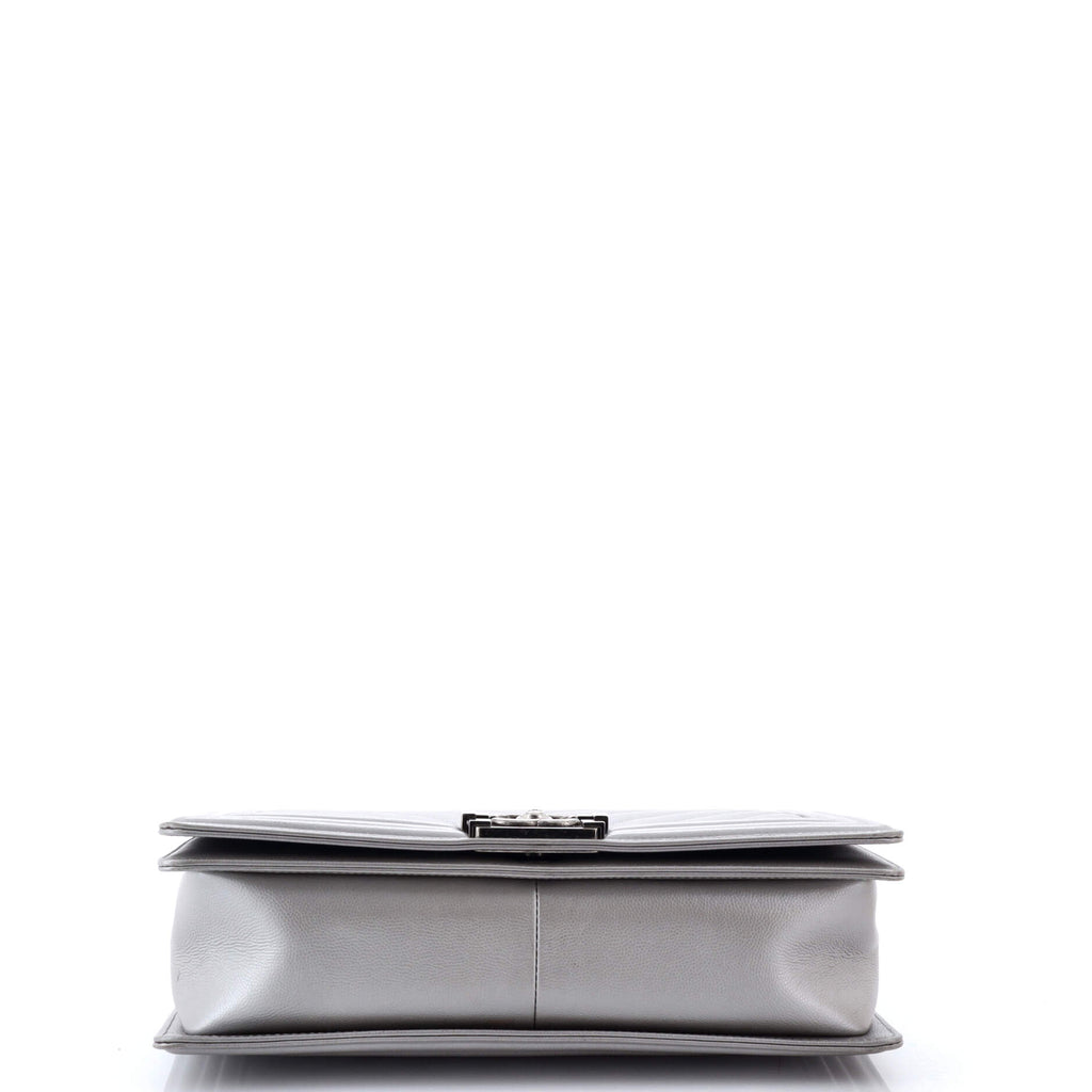 Boy Flap Bag Chevron Caviar New Medium