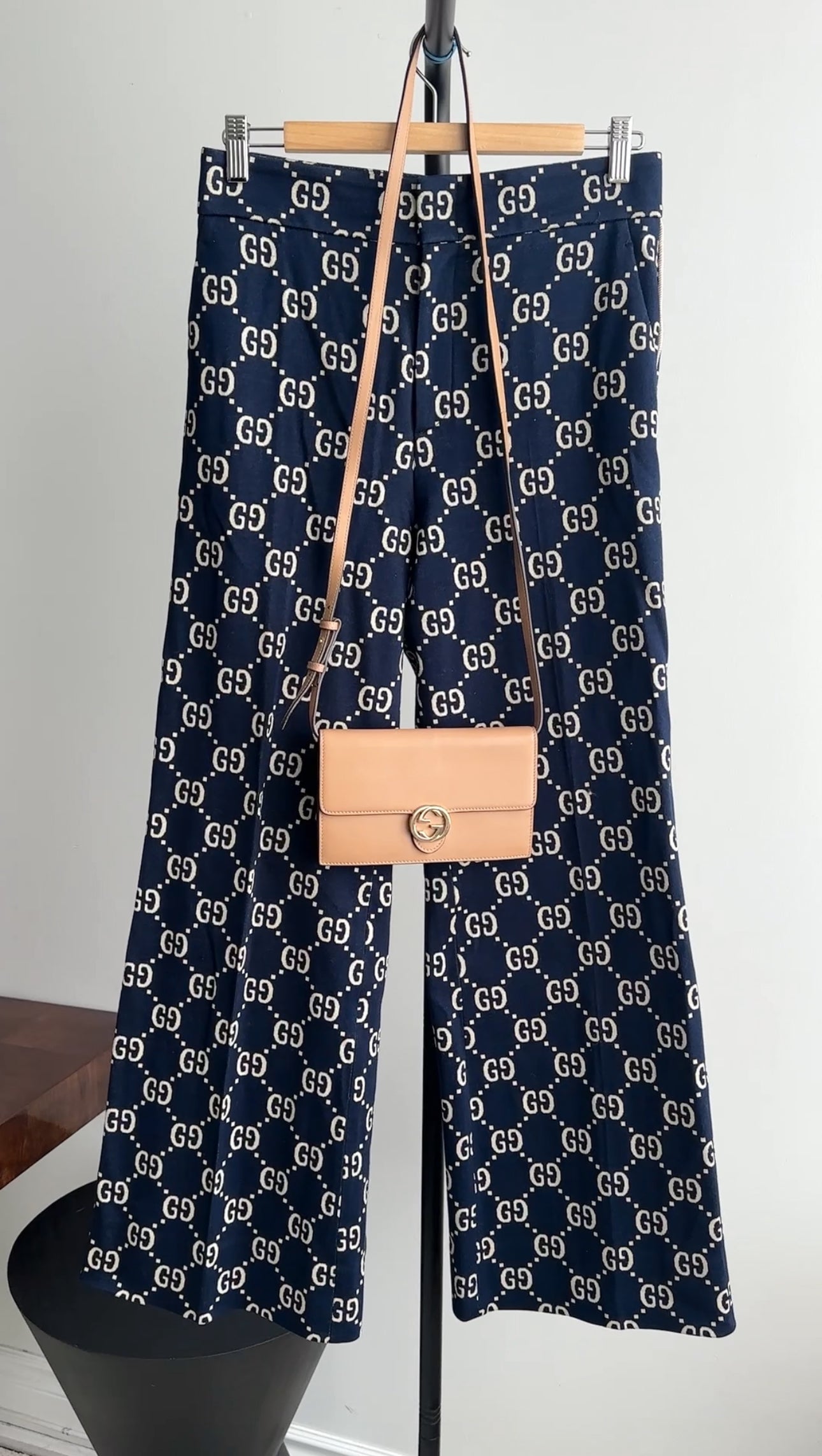 Gucci GG Monogram Navy and Ivory Knit Jersey Pants - IT44 / USA 8 / M