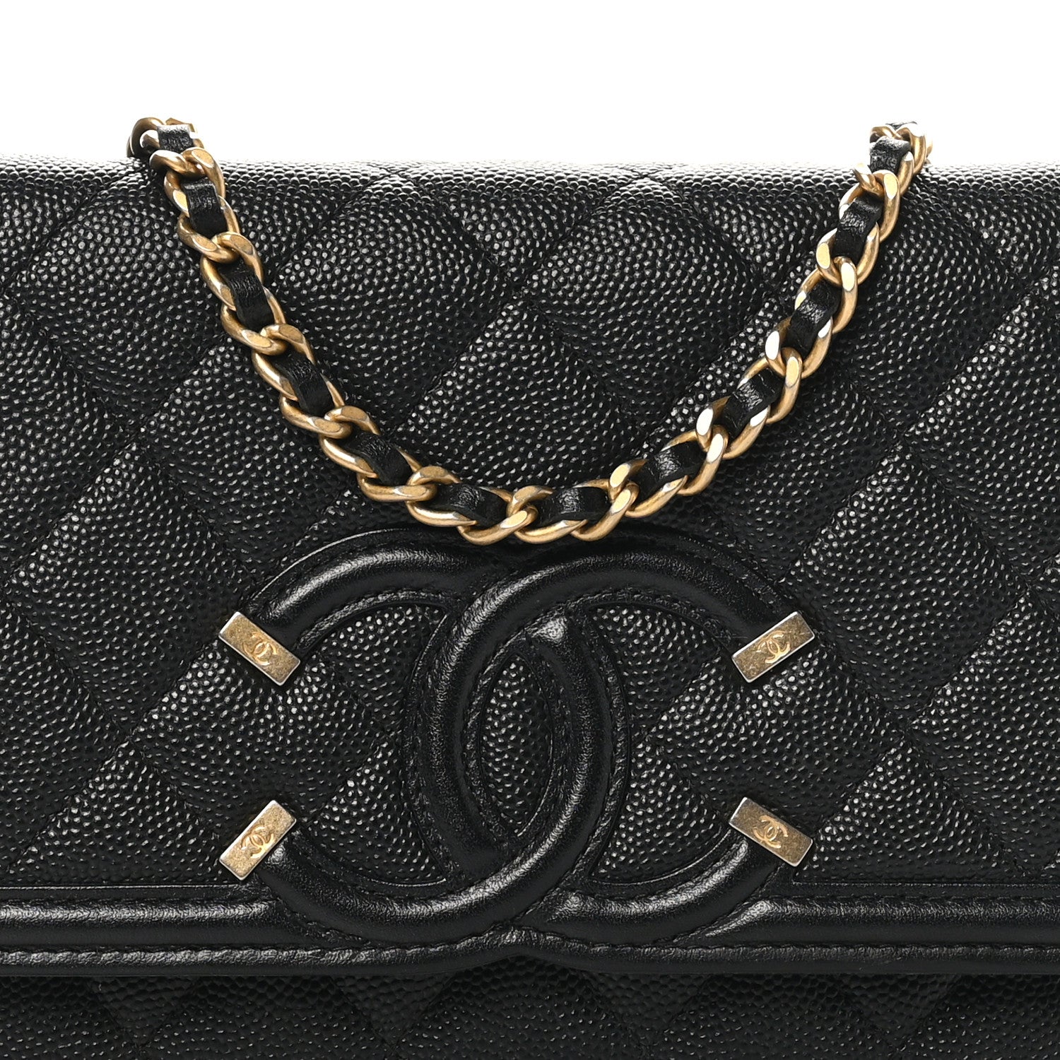 Caviar Quilted CC Filigree Wallet On Chain WOC Black