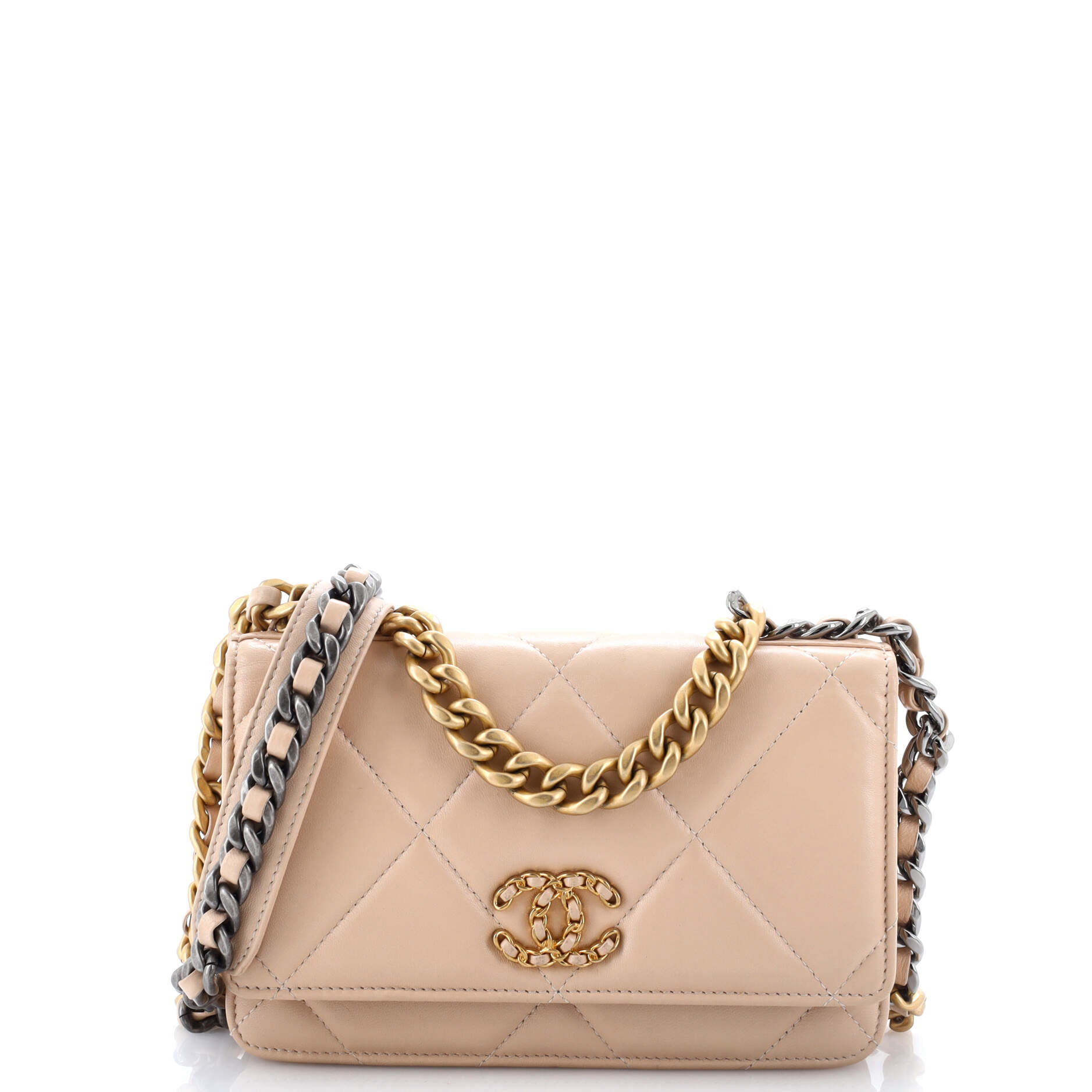 19 Wallet on Chain Quilted Lambskin