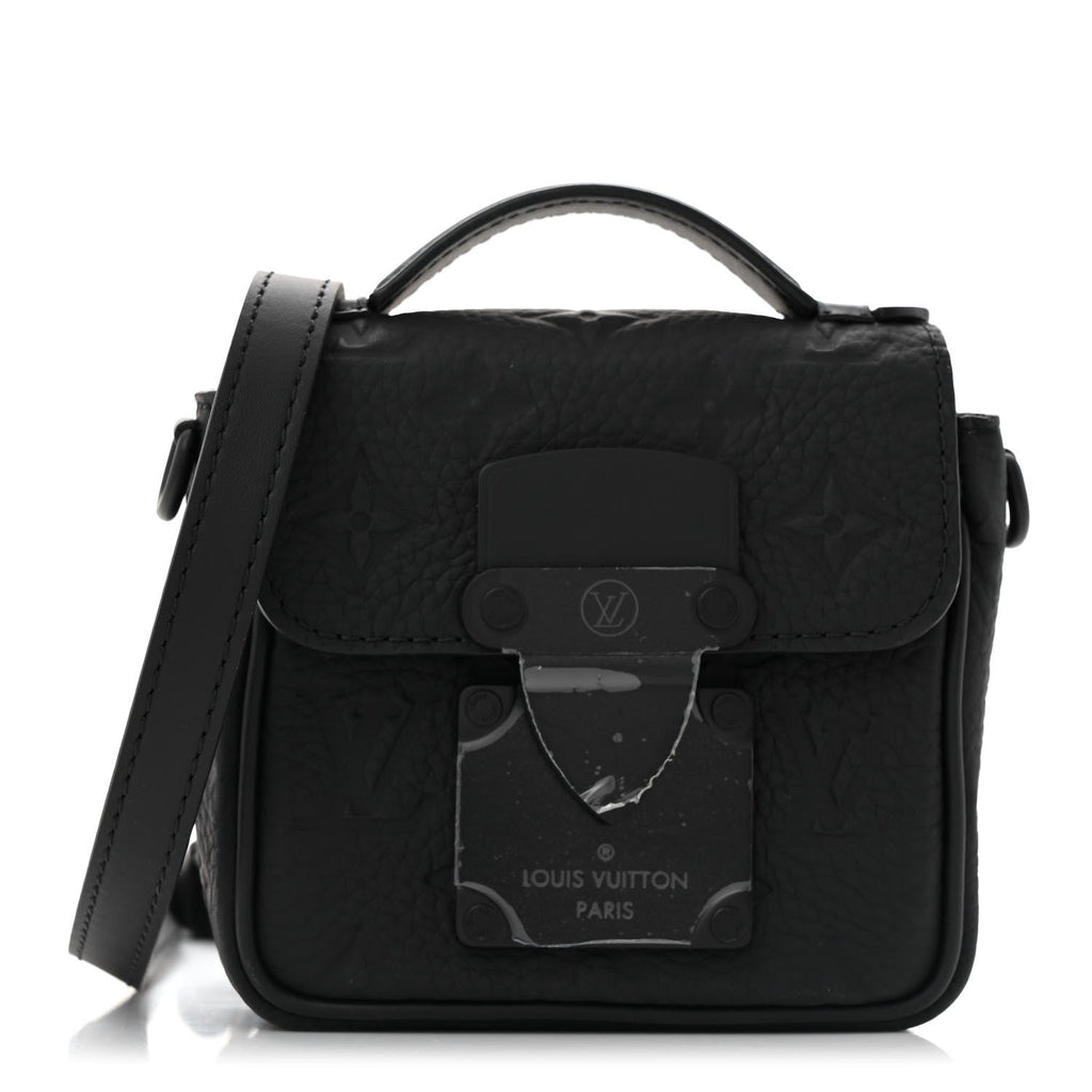 Taurillon Monogram Pico S Lock Ultra Black