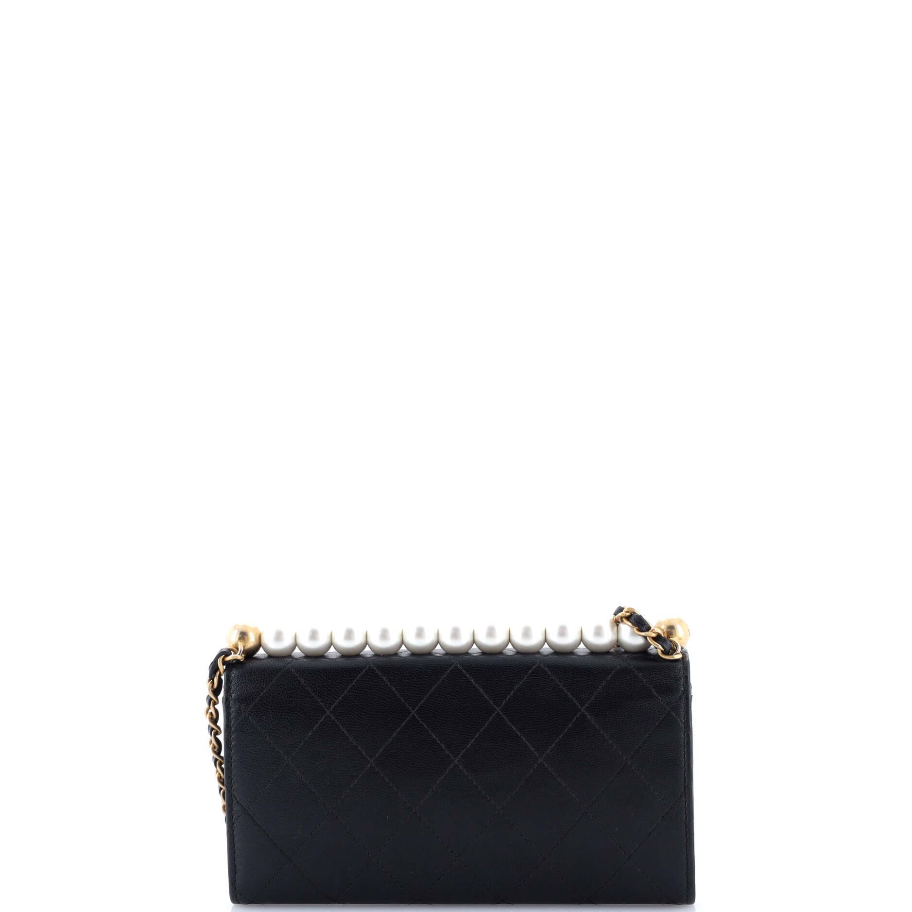Chic Pearls Clutch with Chain Quilted Goatskin