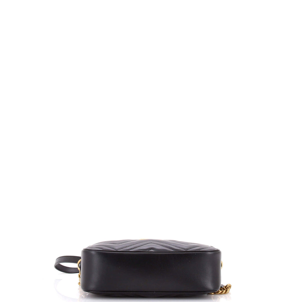 GG Marmont Shoulder Bag Matelasse Leather Small