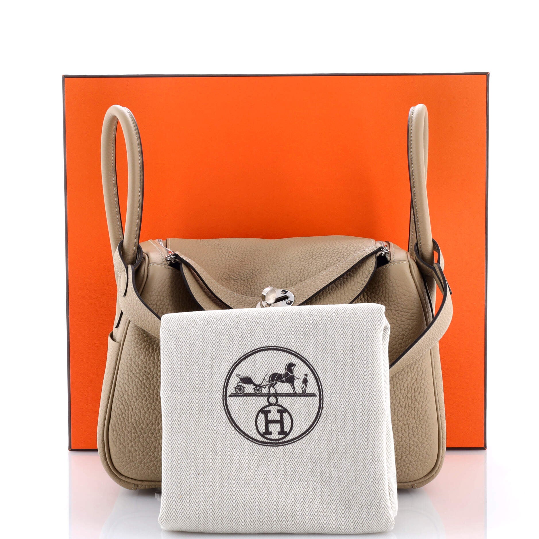 Lindy Bag Clemence 26