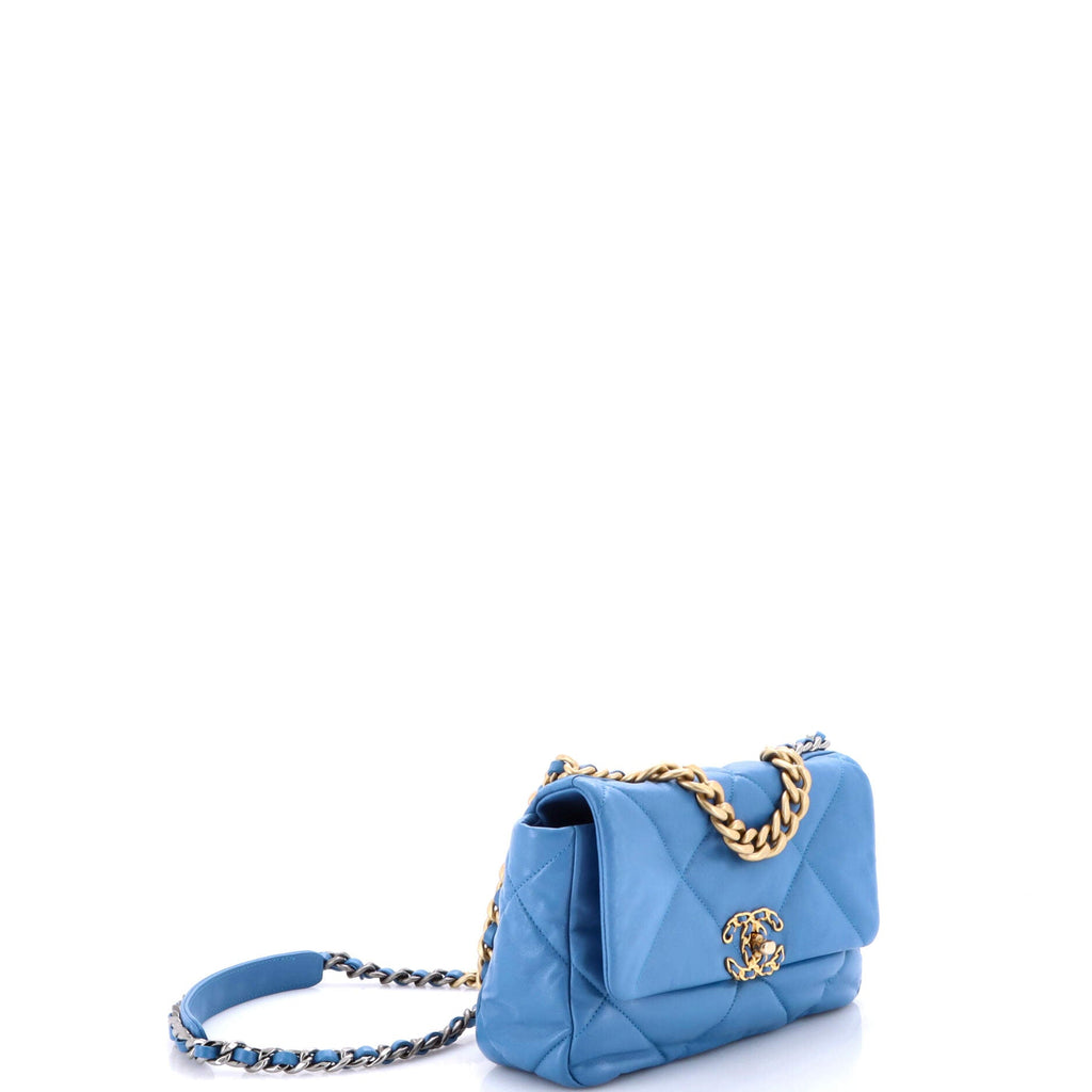 19 Flap Bag Quilted Leather Medium
