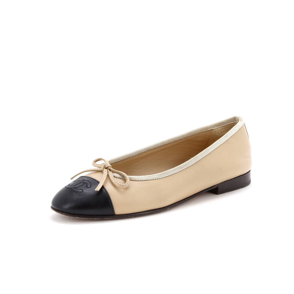 Women's CC Cap Toe Bow Ballerina Flats Leather