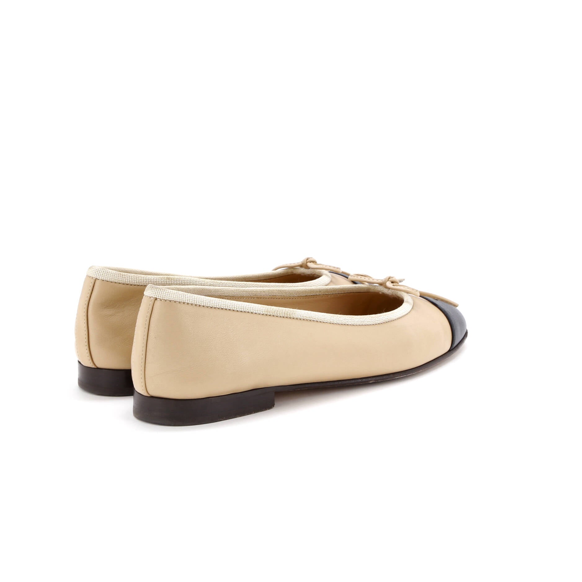 Women's CC Cap Toe Bow Ballerina Flats Leather