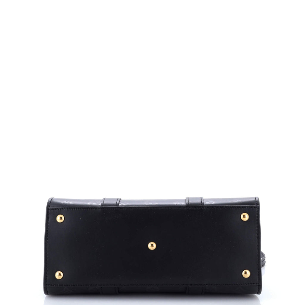 Very Tote Monogram Leather GM