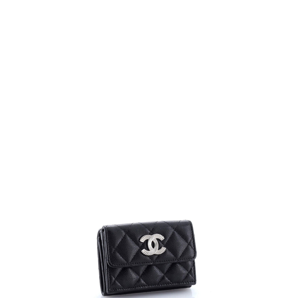 Textured CC Flap Wallet Quilted Caviar Small