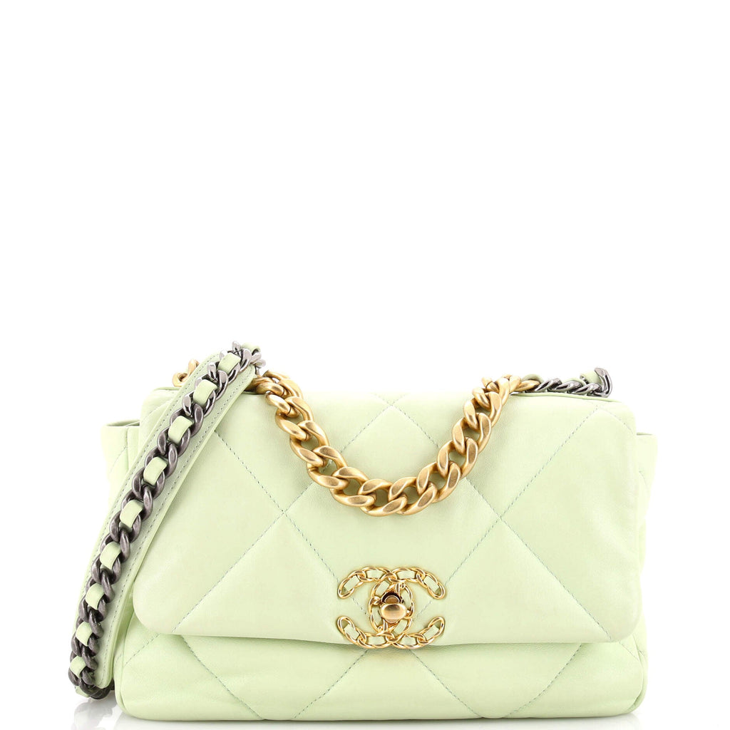 19 Flap Bag Quilted Leather Medium