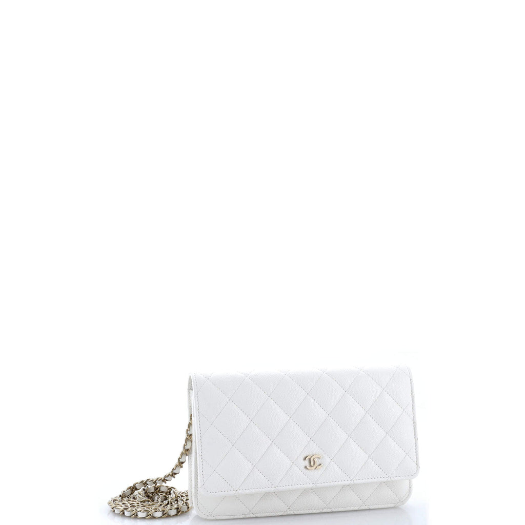 Wallet on Chain Quilted Caviar