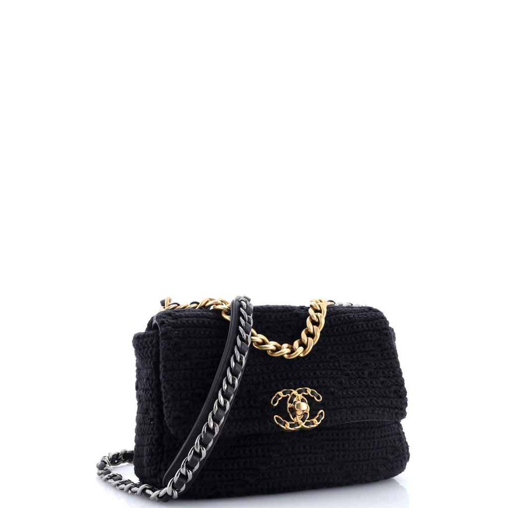 19 Flap Bag Crochet Medium