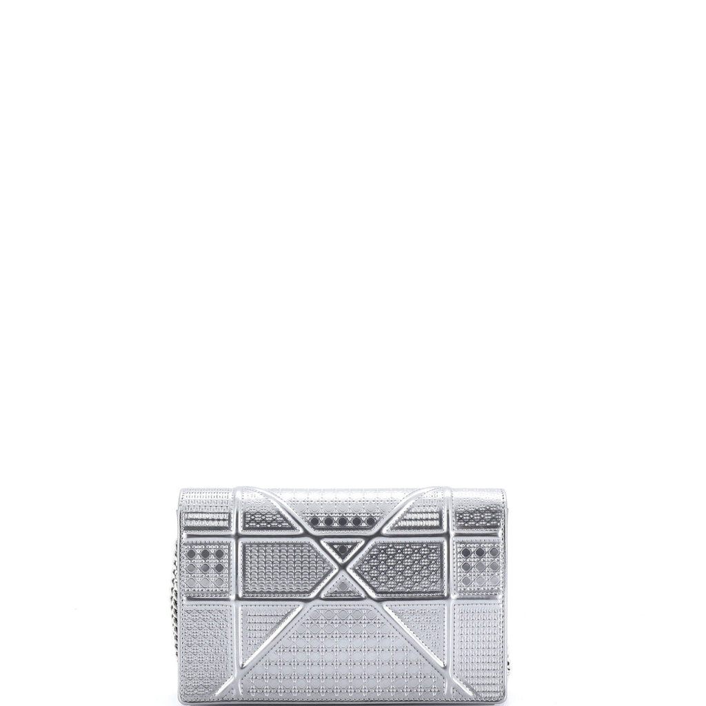 Diorama Wallet on Chain Cannage Embossed Calfskin