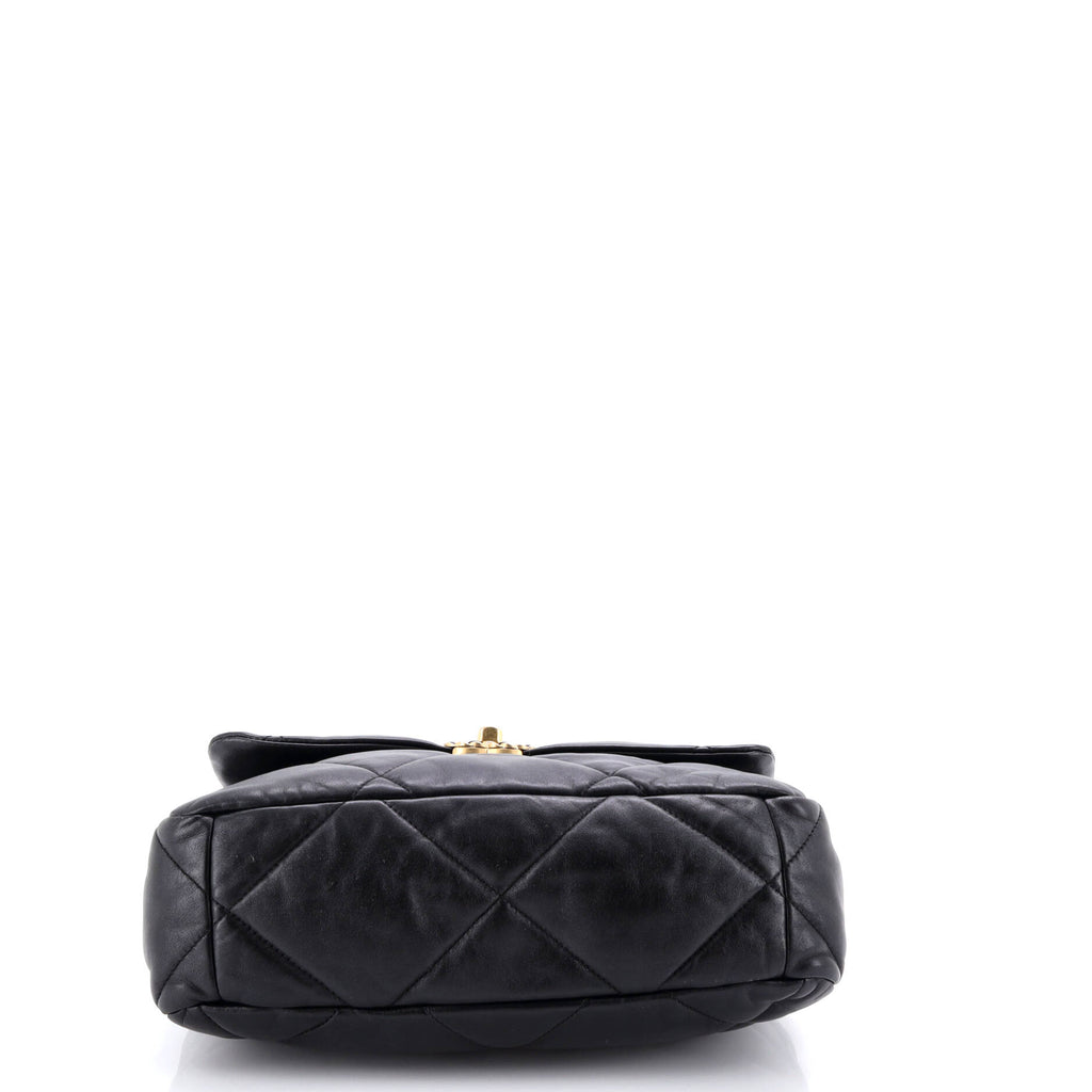 19 Flap Bag Quilted Leather Large