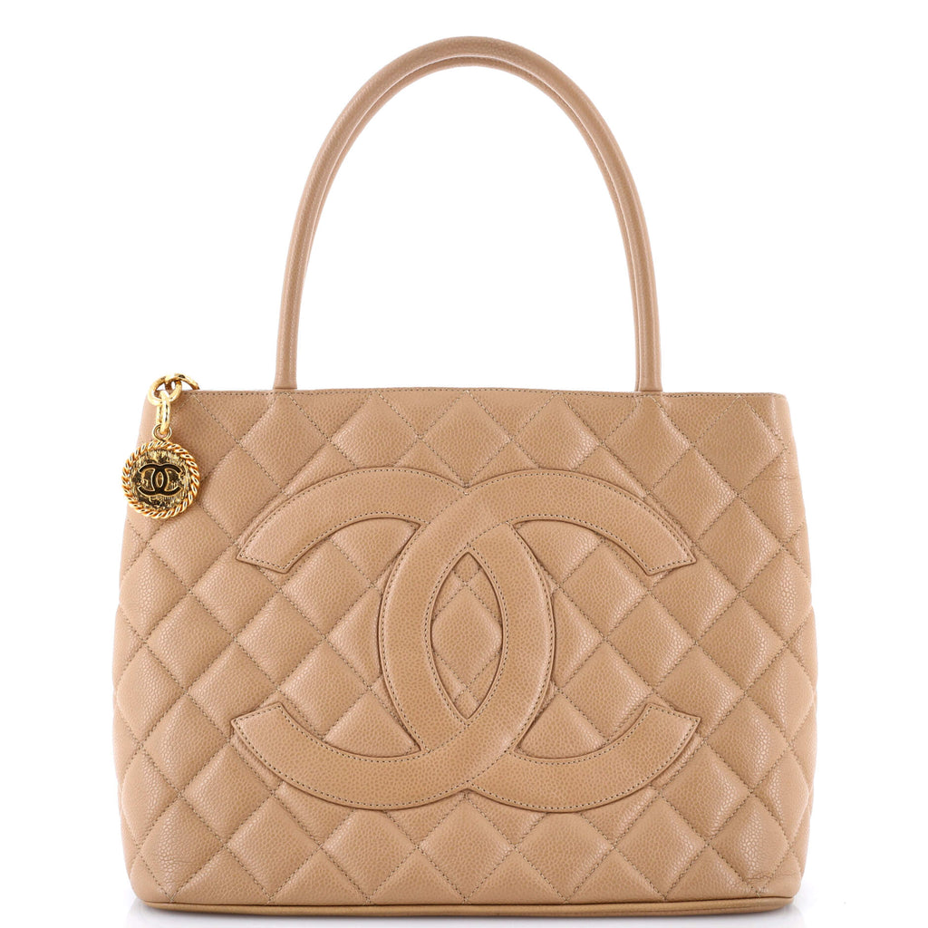 Medallion Tote Quilted Caviar