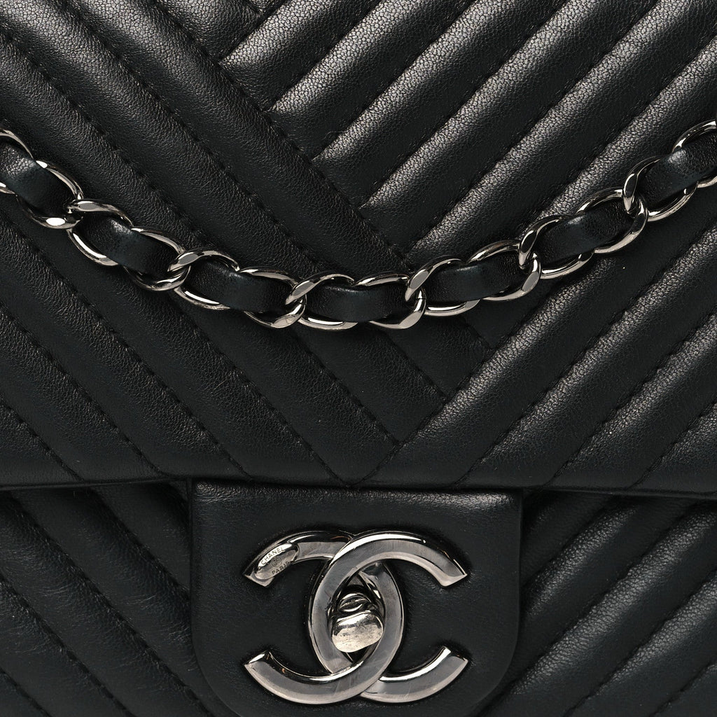 Lambskin Small CC Crossing Flap Black