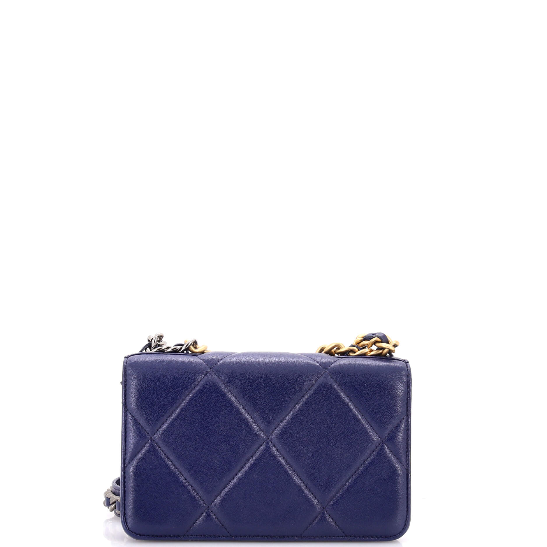 19 Wallet on Chain Quilted Lambskin