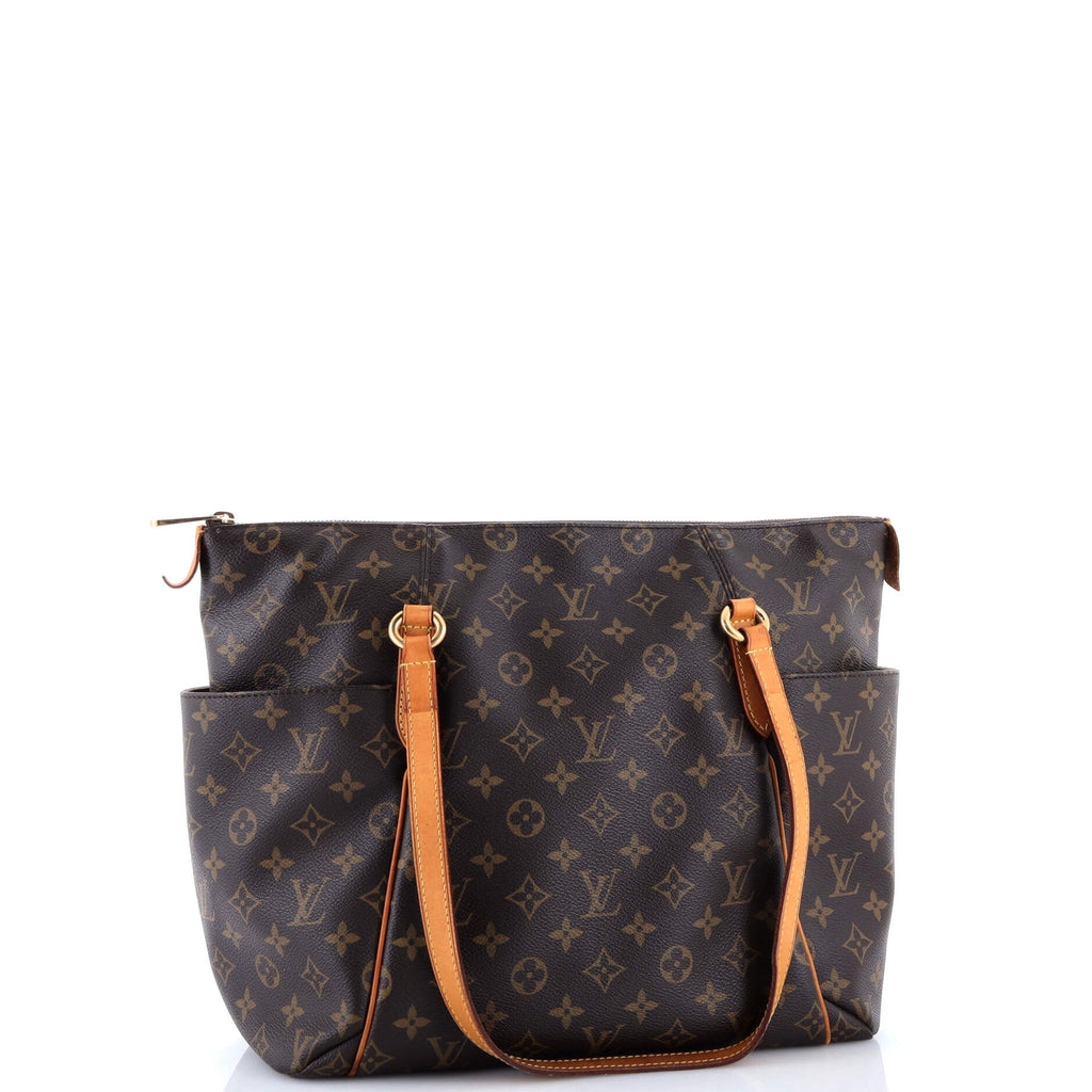 Totally Handbag Monogram Canvas MM
