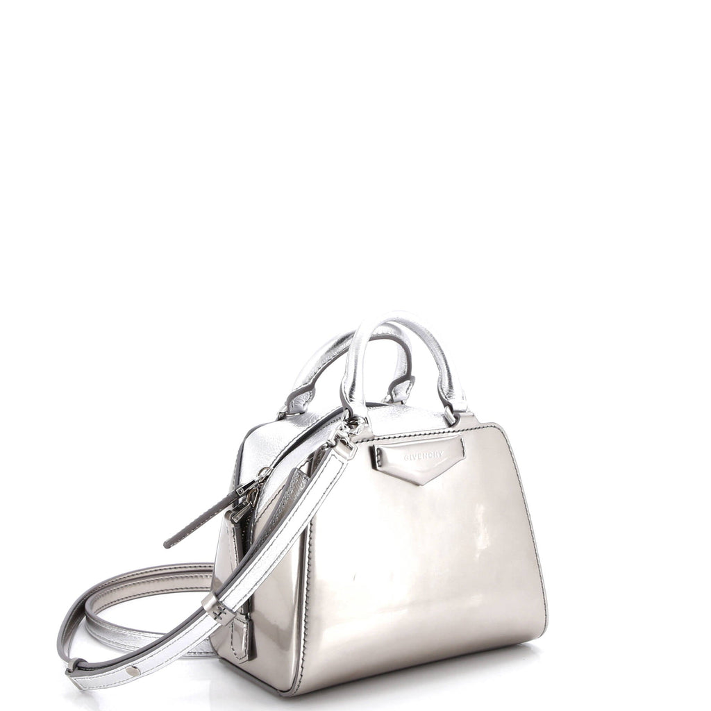 Antigona Cube Bag Leather Nano