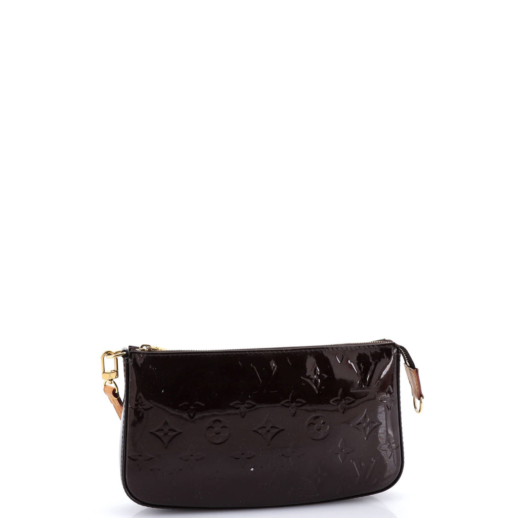 Pochette Accessoires NM Monogram Vernis