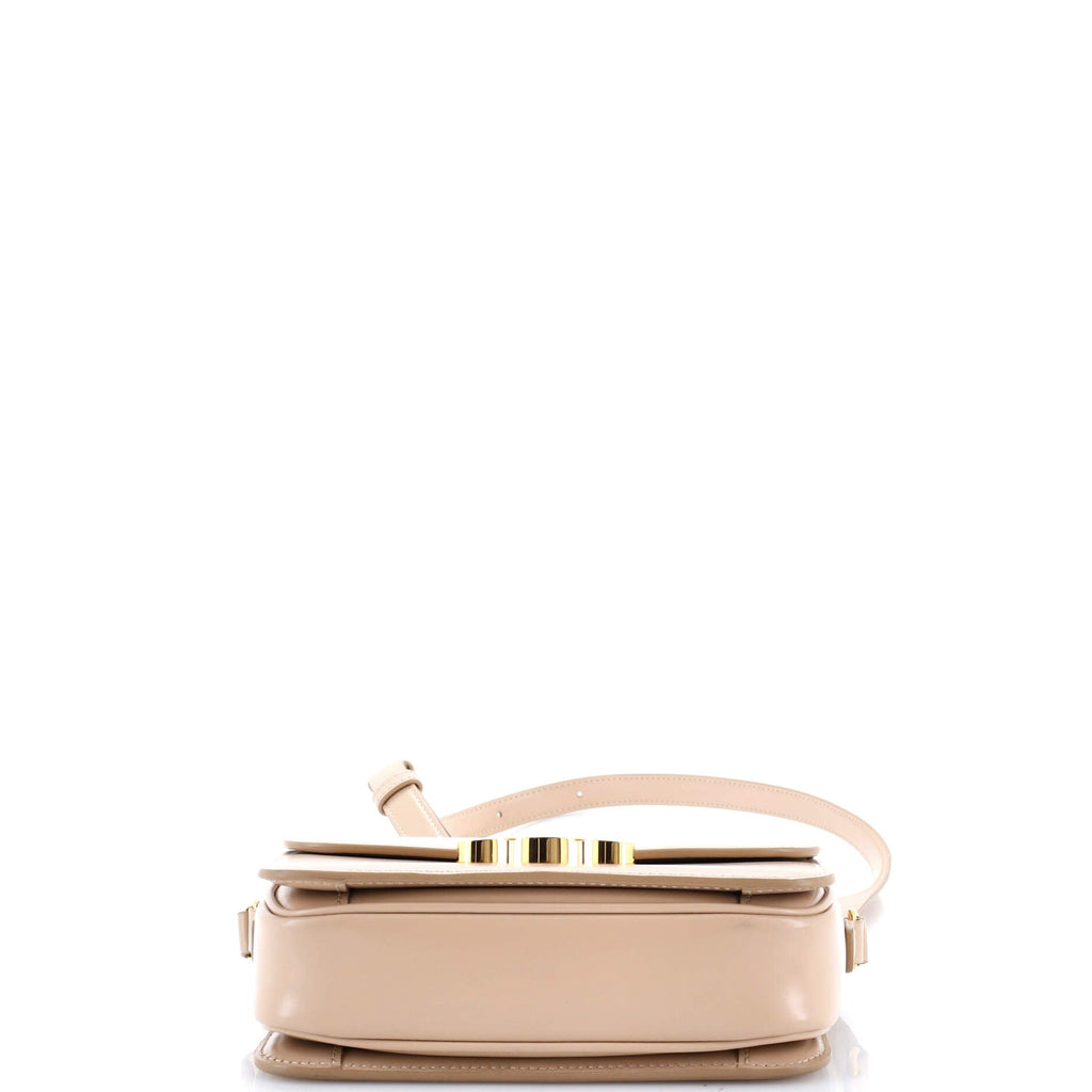 Triomphe Shoulder Bag Smooth Calfskin Teen