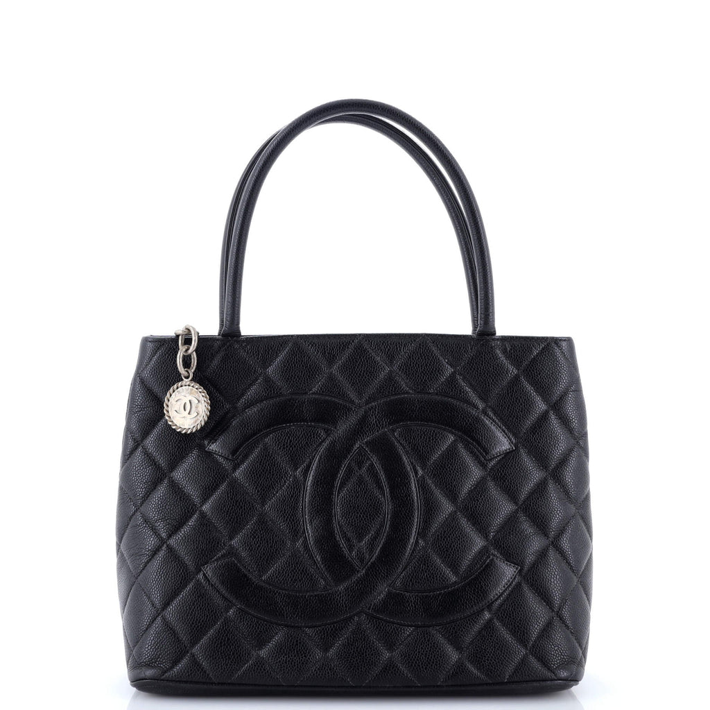 Medallion Tote Quilted Caviar