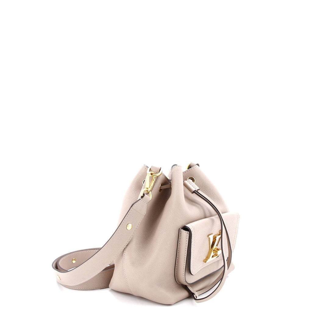Lockme Pocket Bucket Bag Leather