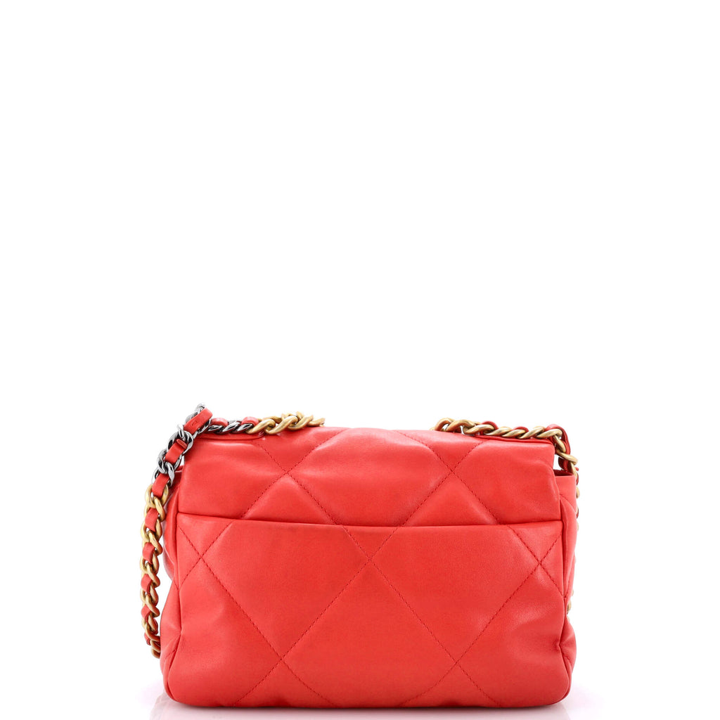 19 Flap Bag Quilted Leather Medium