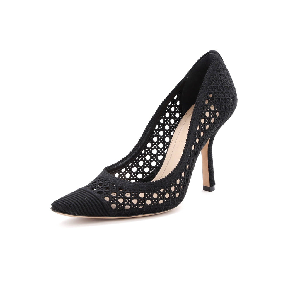 Women's Capture Pumps Cannage Embroidered Canvas
