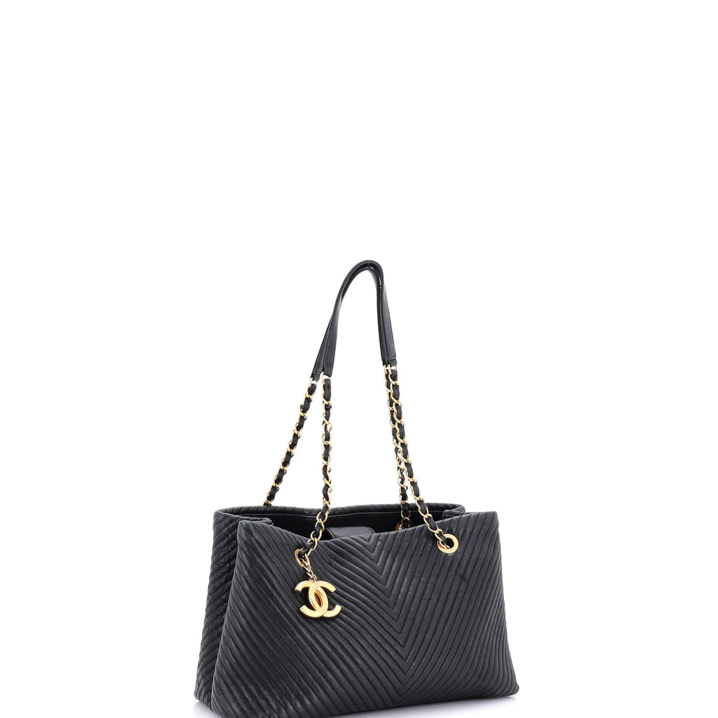 Medallion Charm Tote Chevron Wrinkled Lambskin Medium