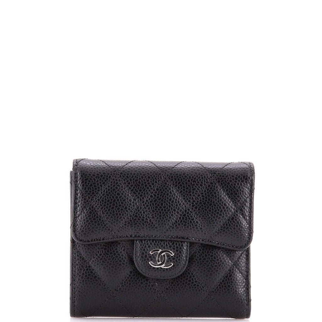 CC Compact Classic Flap Wallet Quilted Caviar