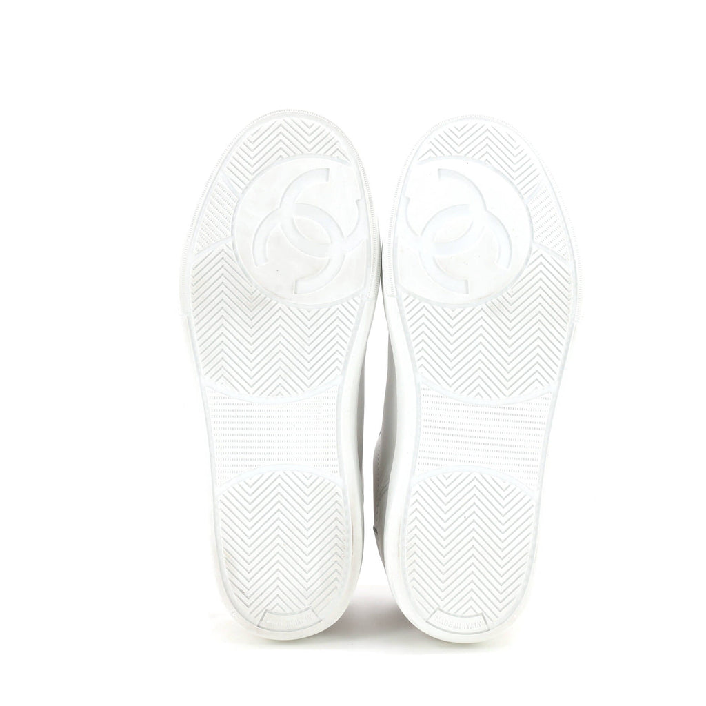 Women's CC Logo Low-Top Sneakers Leather