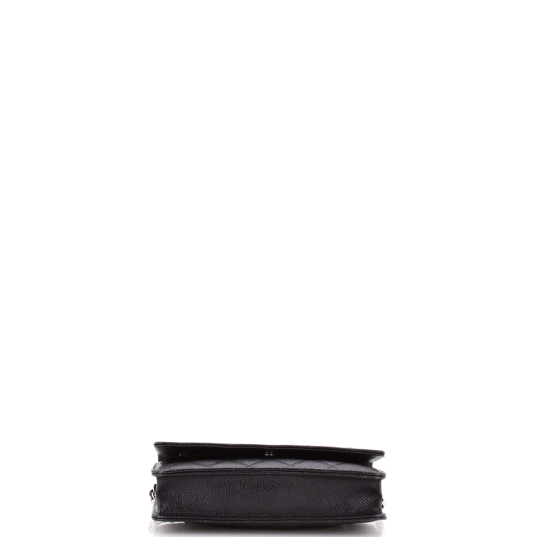 Wallet on Chain Quilted Caviar