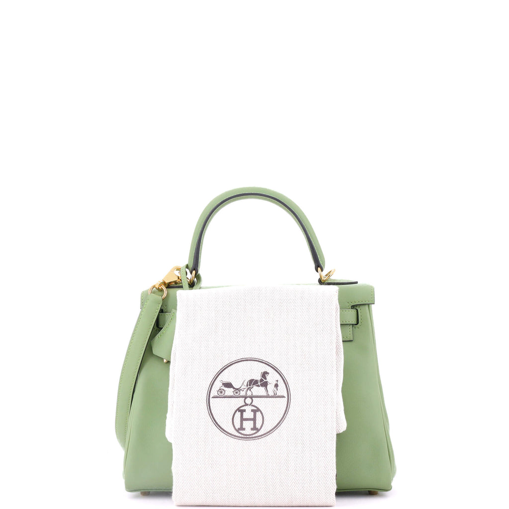 Kelly Handbag Vert Criquet Evercolor with Gold Hardware 25