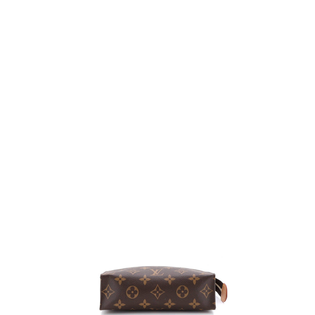 Toiletry Pouch Monogram Canvas 19