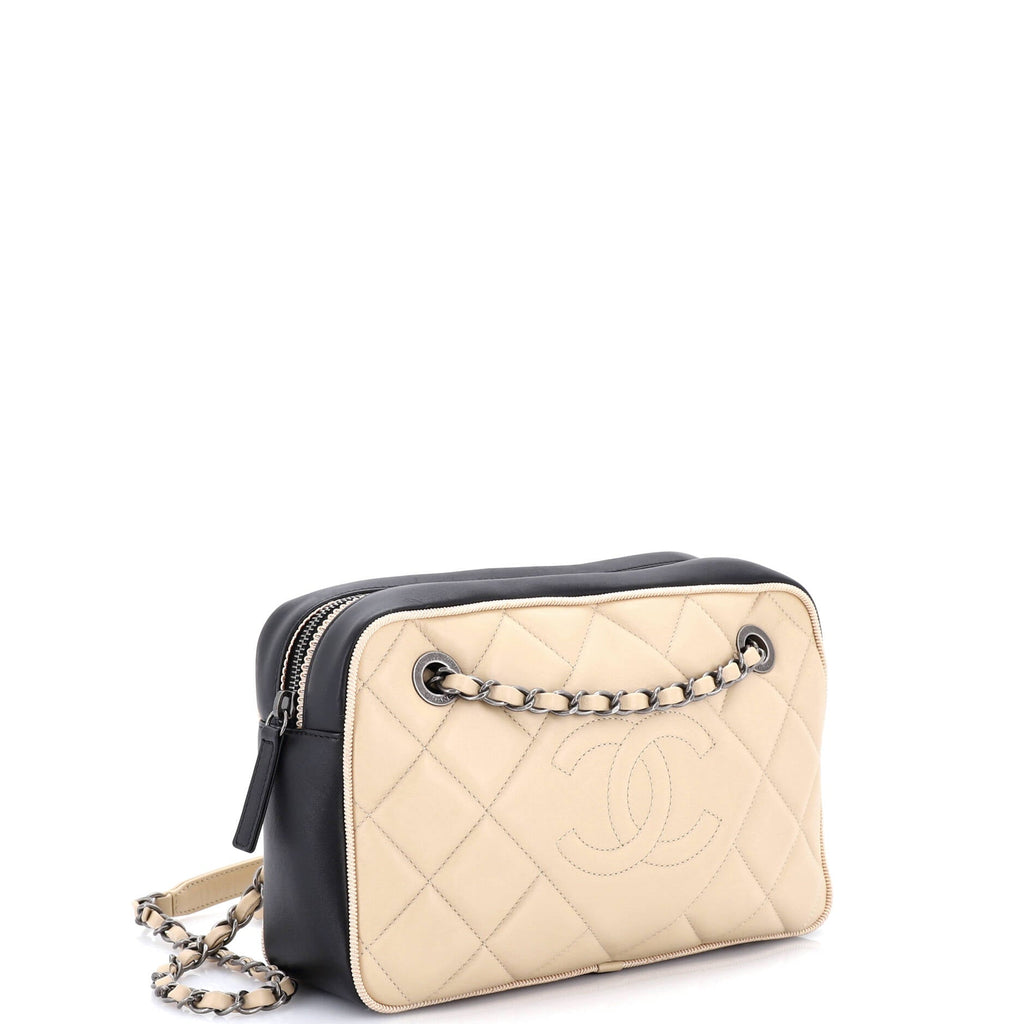 Diamond CC Camera Case Bag Quilted Lambskin Medium