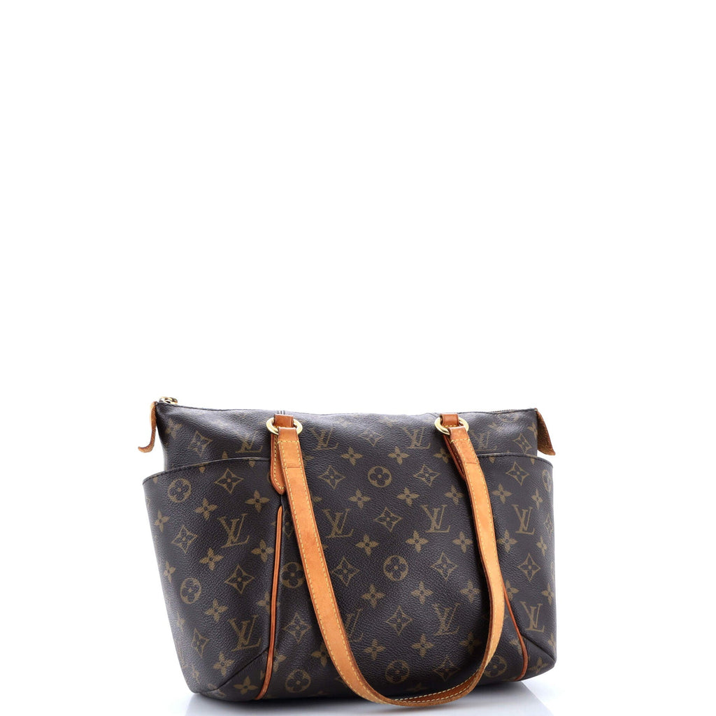 Totally Handbag Monogram Canvas PM