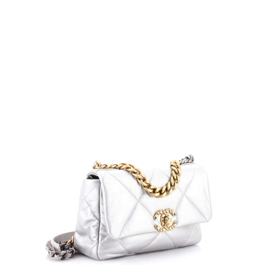 19 Flap Bag Quilted Leather Medium