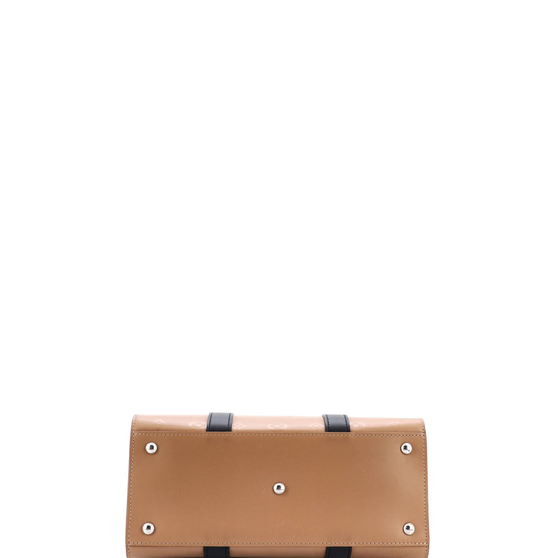 Very Tote Monogram Leather MM