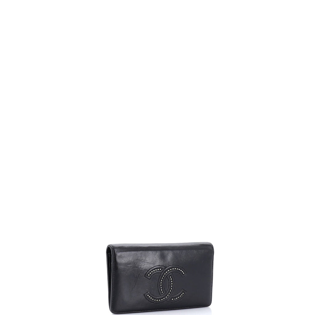 Timeless L-Yen Wallet Studded Leather Long