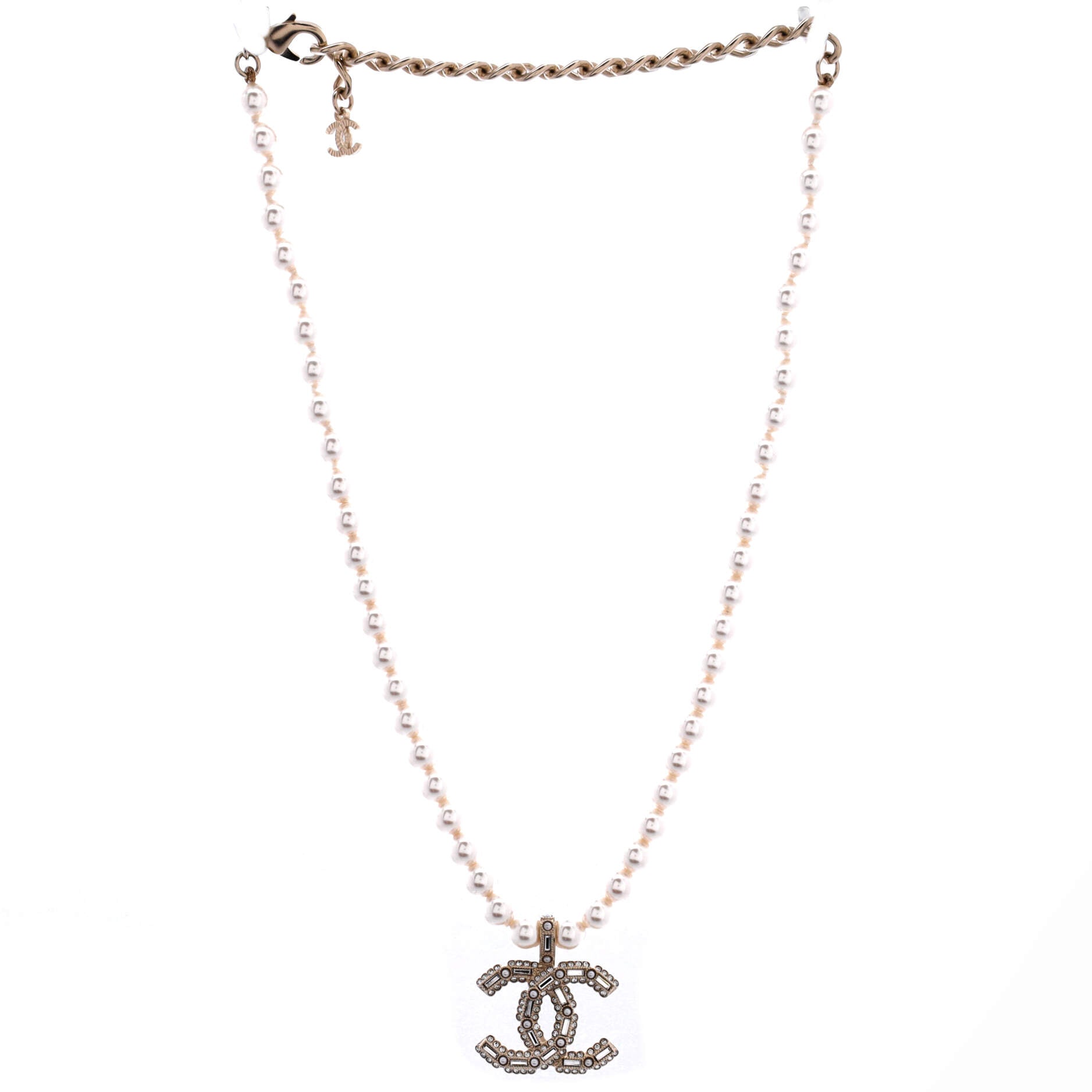 CC Short Pendant Necklace Faux Pearls with Metal and Crystals