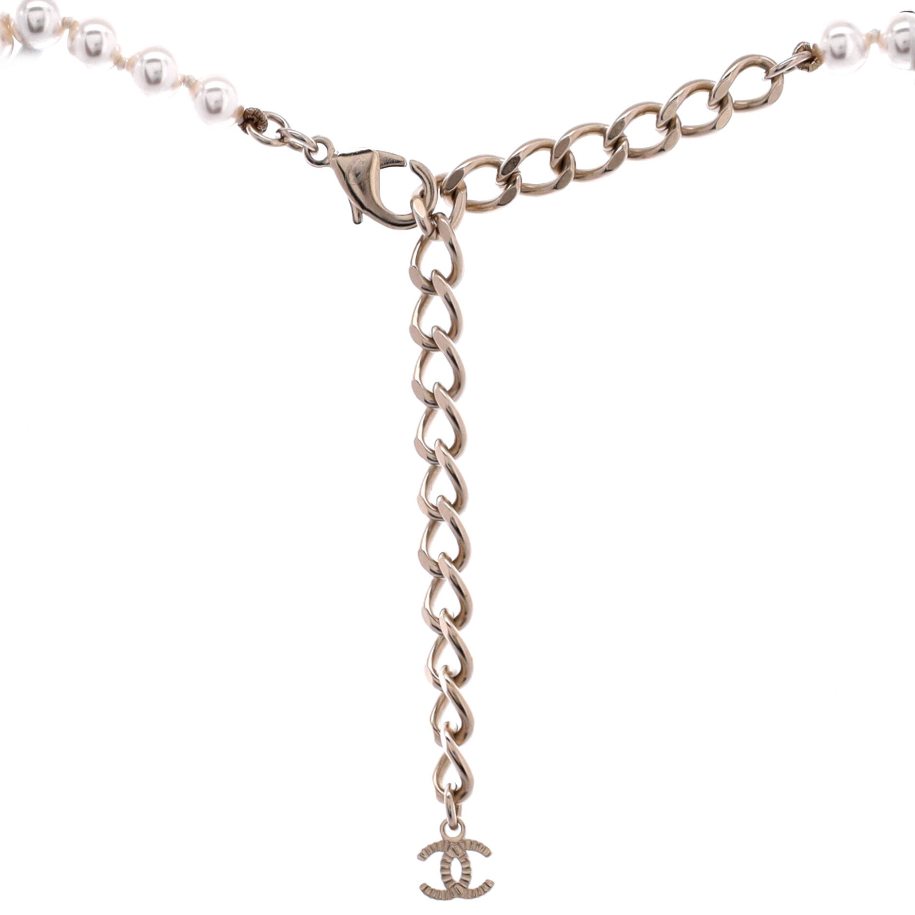 CC Short Pendant Necklace Faux Pearls with Metal and Crystals