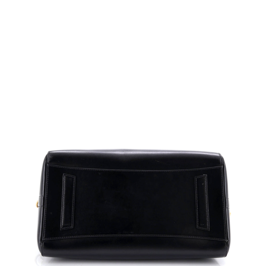 Antigona Bag Glazed Leather Medium