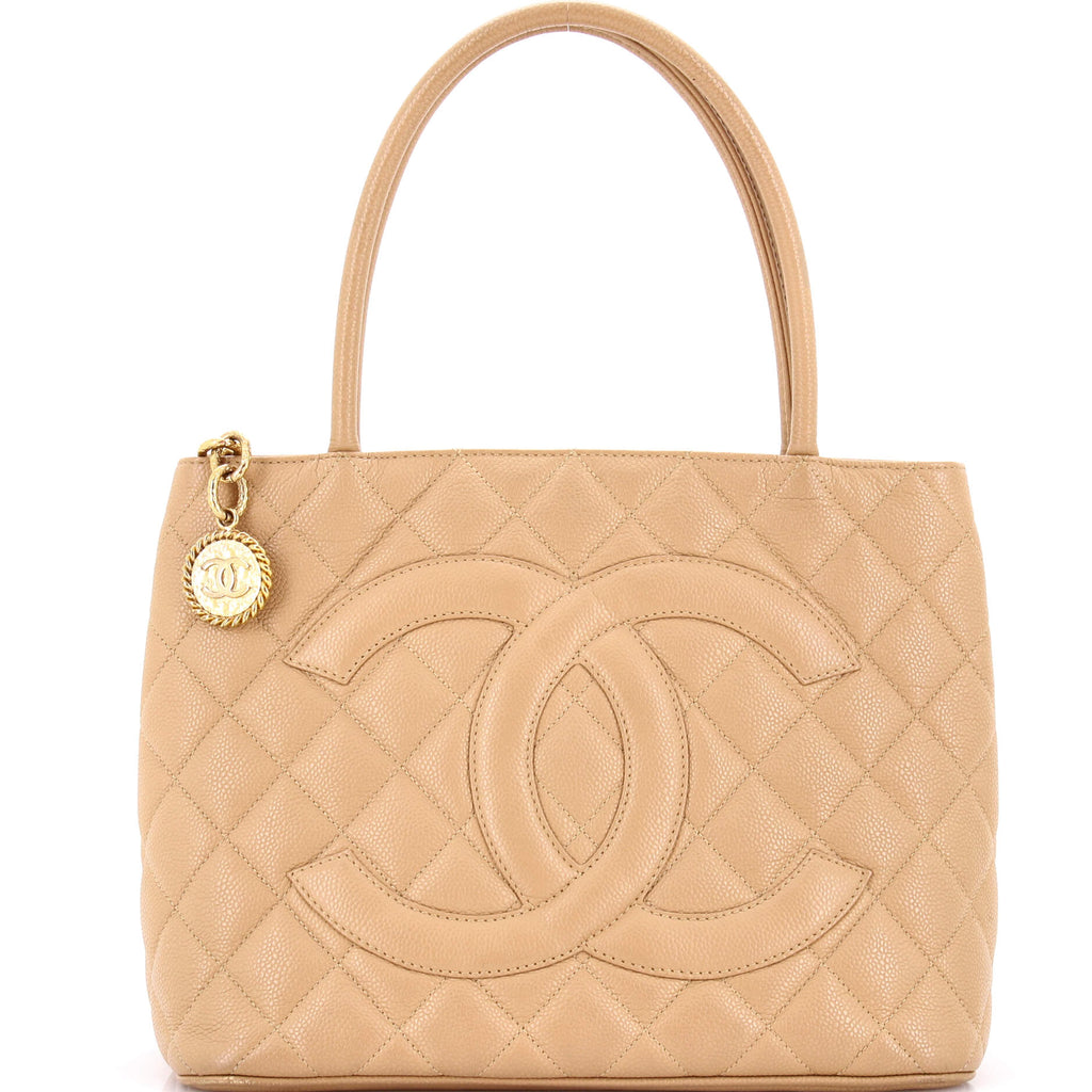 Medallion Tote Quilted Caviar