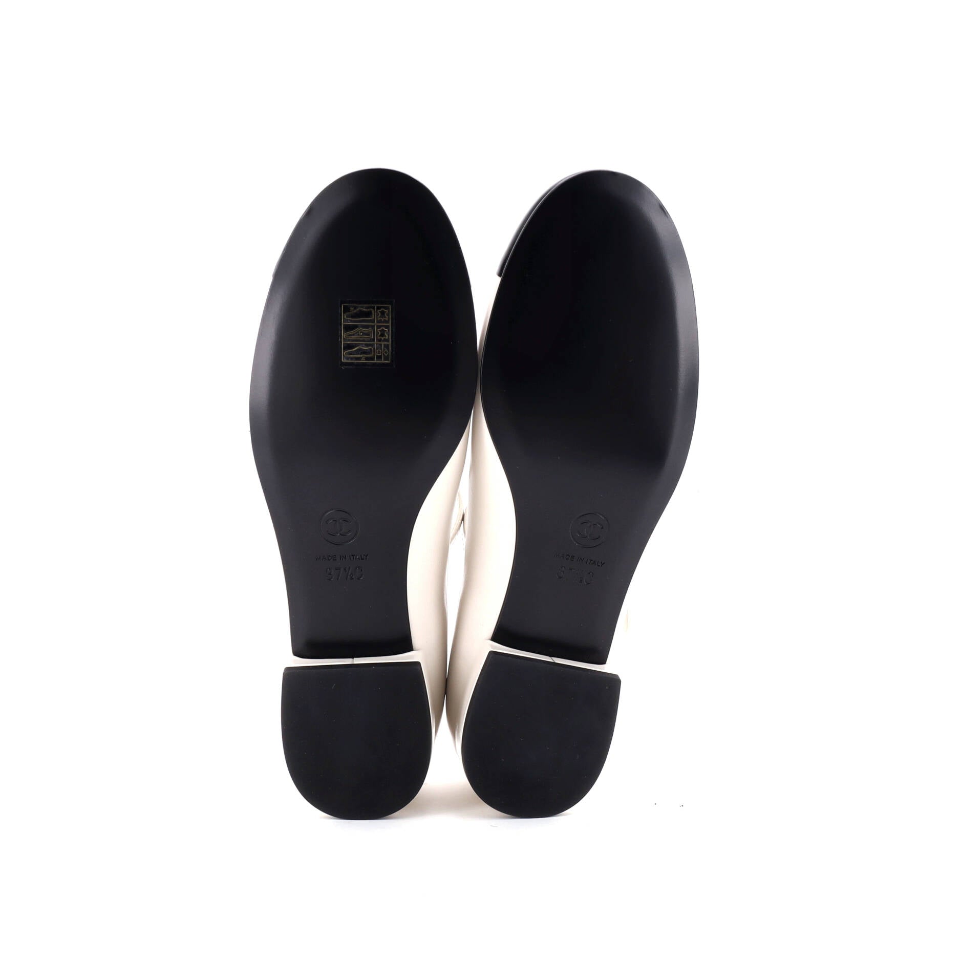 Women's CC Cap Toe Mary Jane Flats Leather