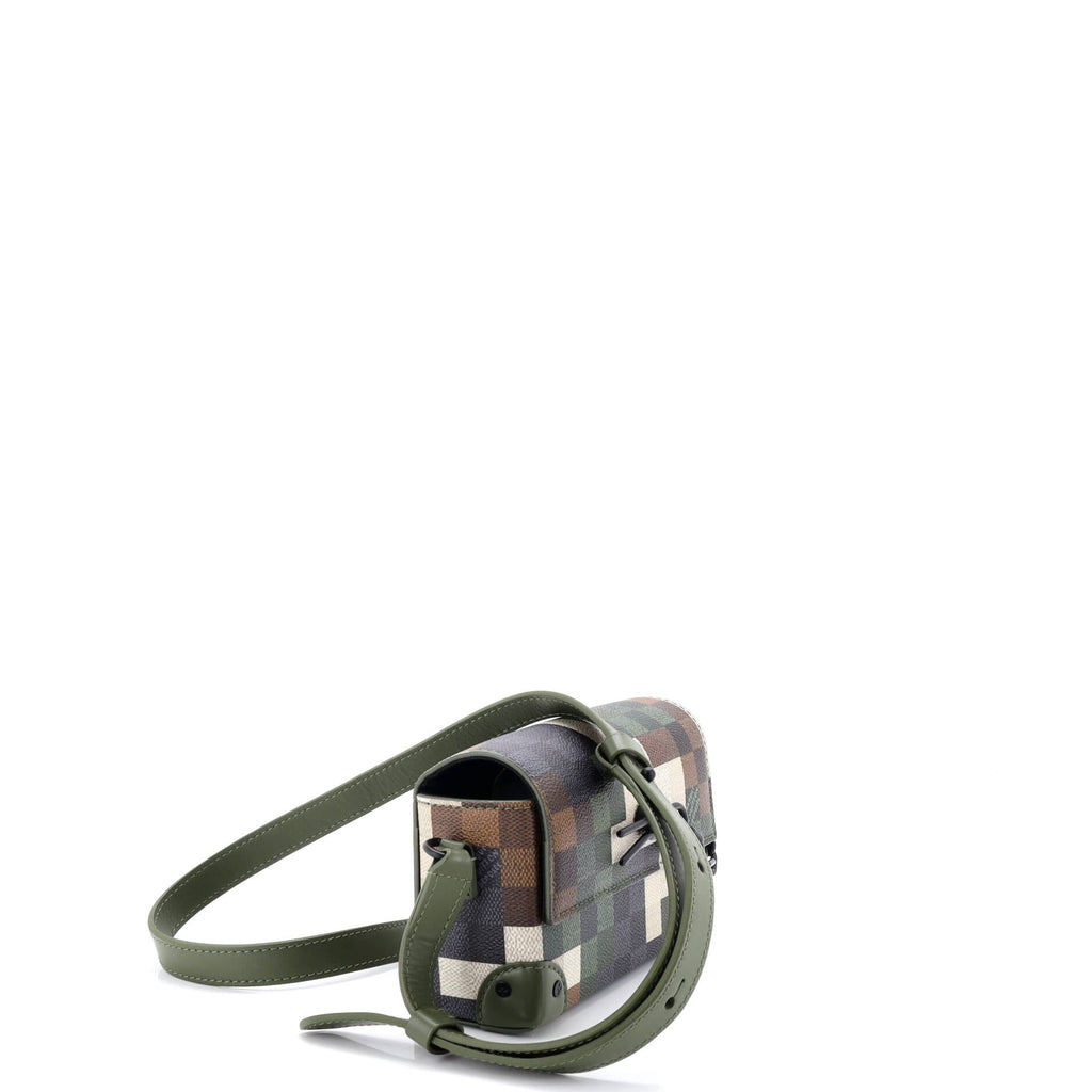 Steamer Wearable Wallet Damoflage Canvas
