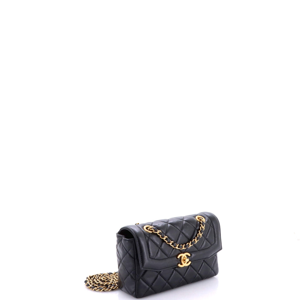Octagon CC Chain Flap Bag Quilted Lambskin Mini